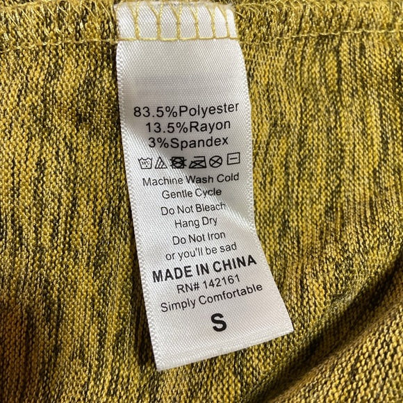 LuLaroe Cardigan/Sweater with Pockets Long Sleeves size Small - Picture 10 of 13